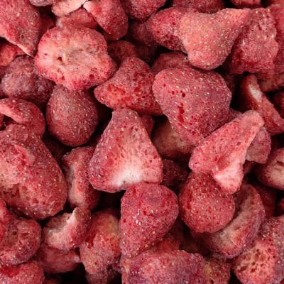 冻干草莓碎半 雪花酥牛轧糖烘培原料批发 B级草莓干 冻干草莓脆